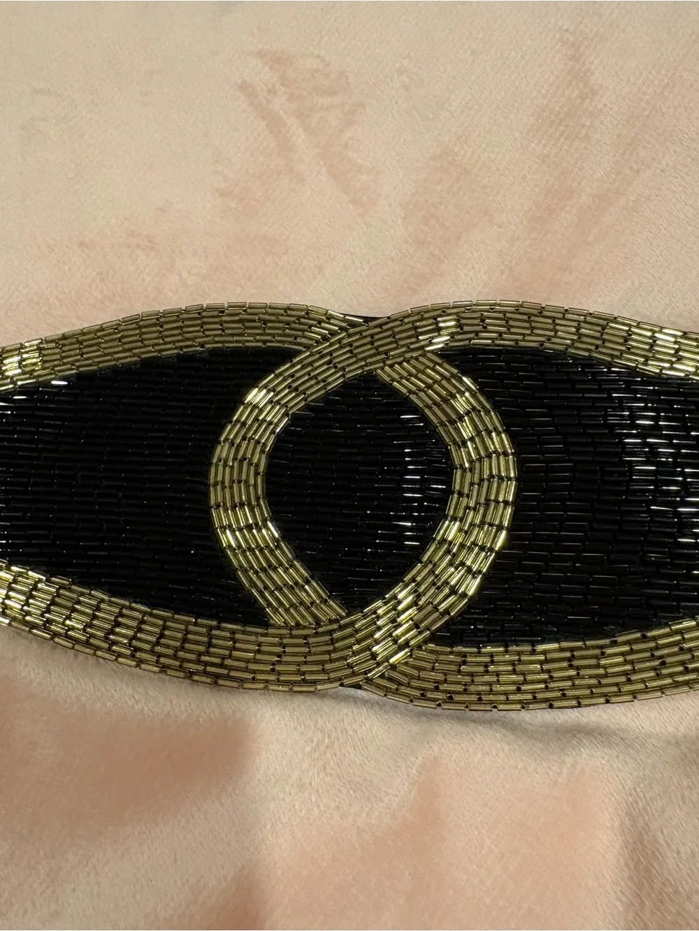 N/A elegant gold
